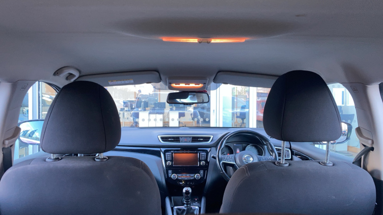 Nissan Qashqai 1.3 DiG-T Acenta Premium 5dr Petrol Hatchback